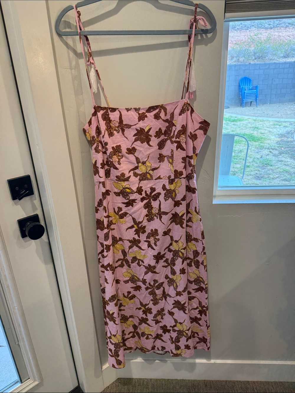 House of Harlow 1960 Pink Floral Tie-Strap Midi Dress